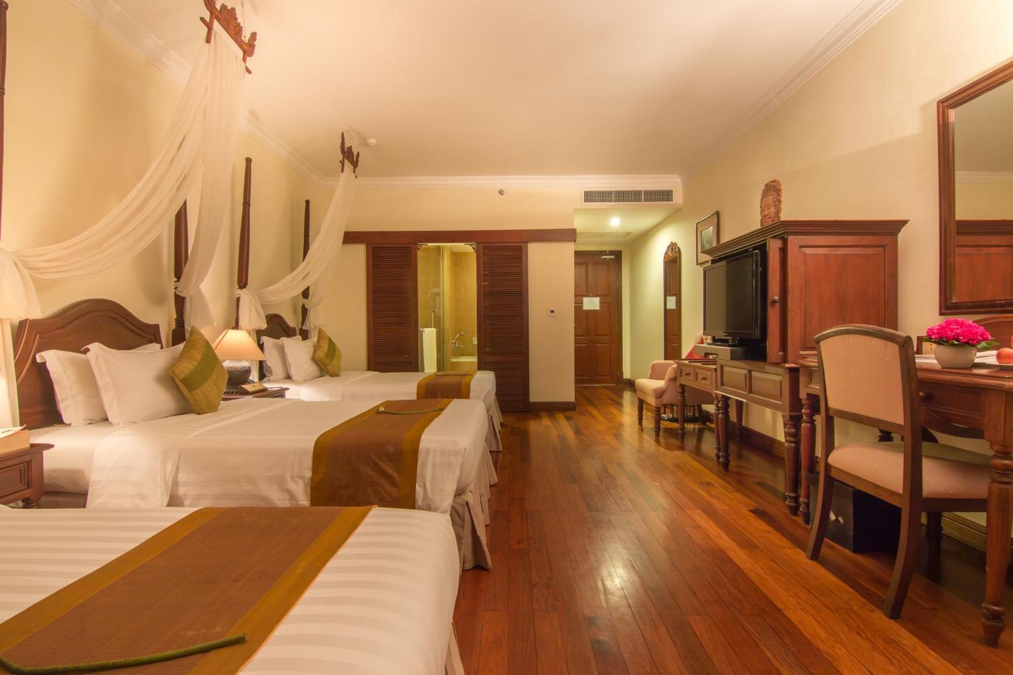 Palace Residence & Villa Siem Reap Room photo